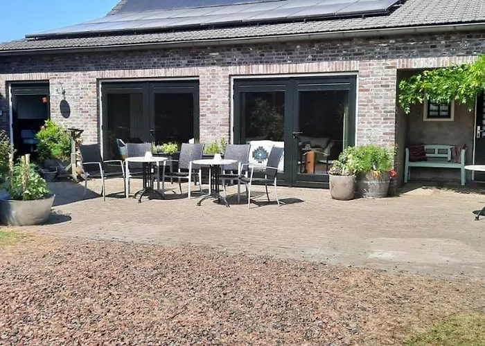 Vakantieboerderij Aardenhof * سيفينُمْ